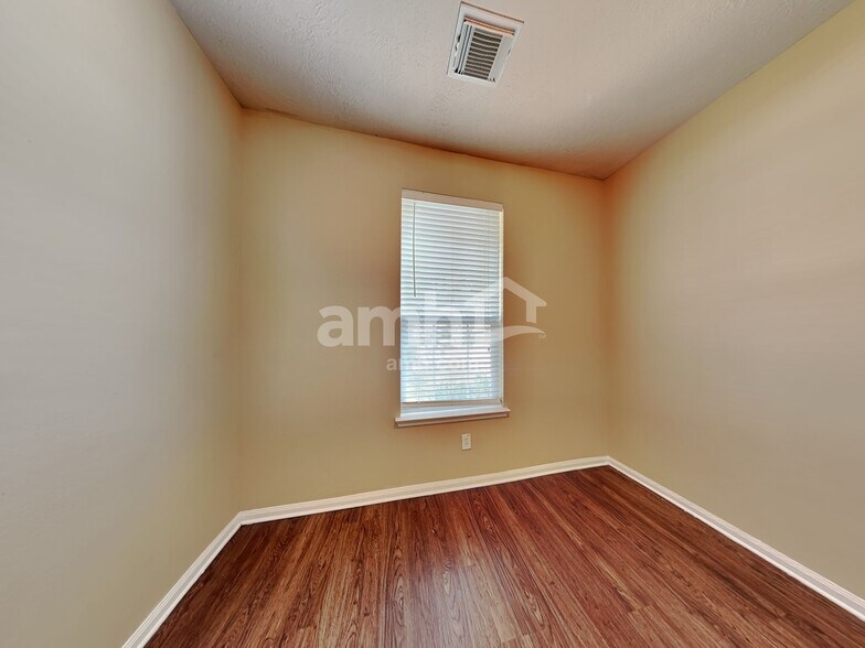 Building Photo - 7612 Misty Lake Ln