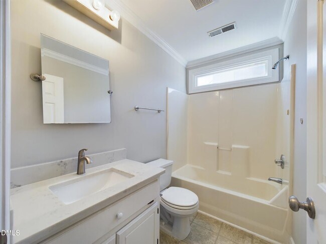 Building Photo - 4624 Forest Highland Dr