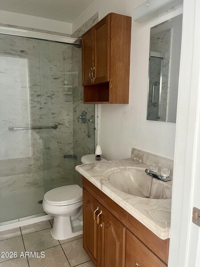 Building Photo - 2315 W Butler Dr