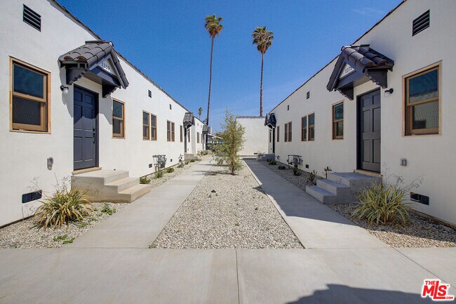 Building Photo - 1269 4th Ave