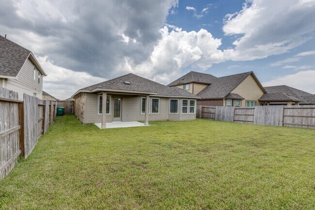 Building Photo - 1318 Cascade Hls Dr