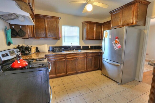 Building Photo - 3538 Austin St