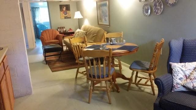 Building Photo - 186 White St