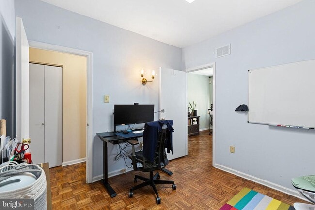 Building Photo - 3 Willings Alley