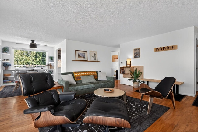 Building Photo - 9314 54th Ave S