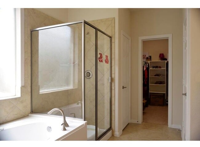 Building Photo - 13743 McKinney Creek Ln