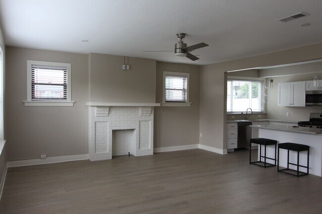 Building Photo - 1117-1119 S. Braddock Ave.