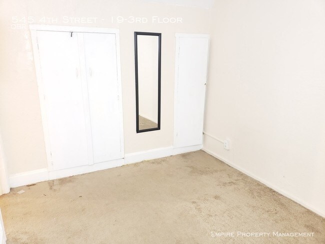 Building Photo - 545 4th St