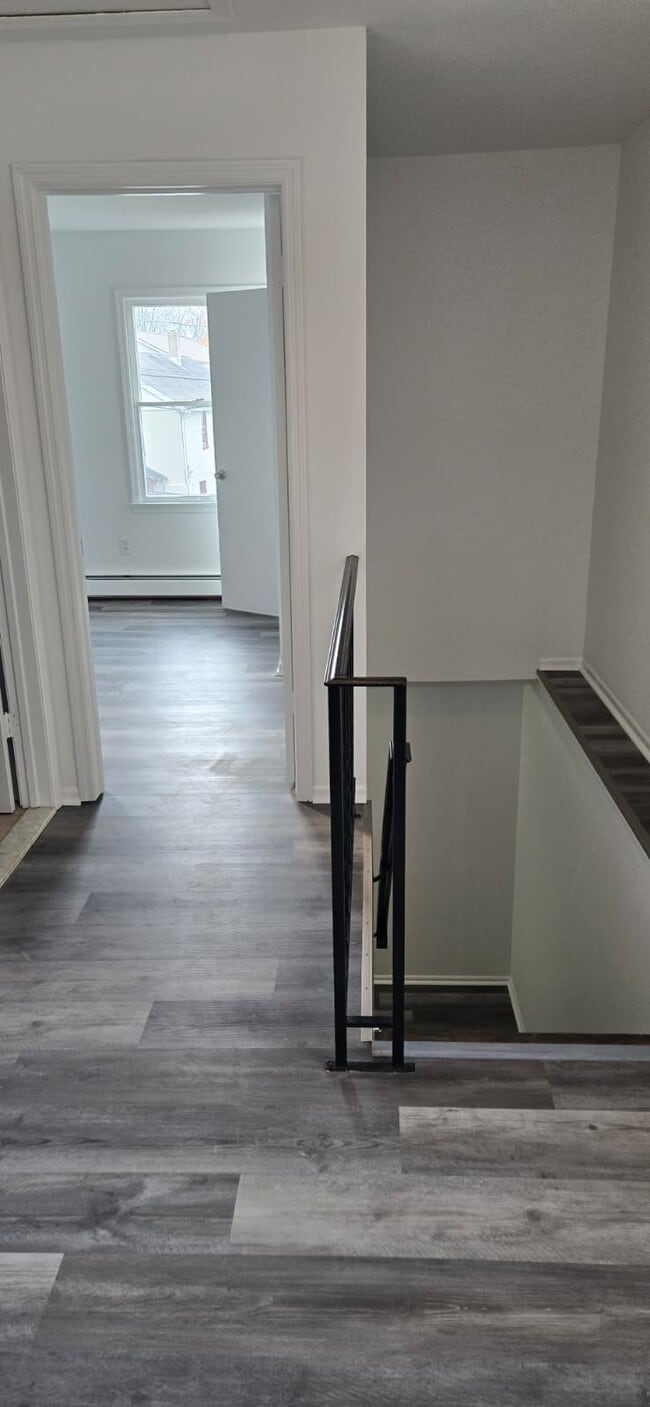 Building Photo - 5 Union St