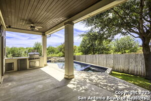 Building Photo - 8881 Highland Dawn