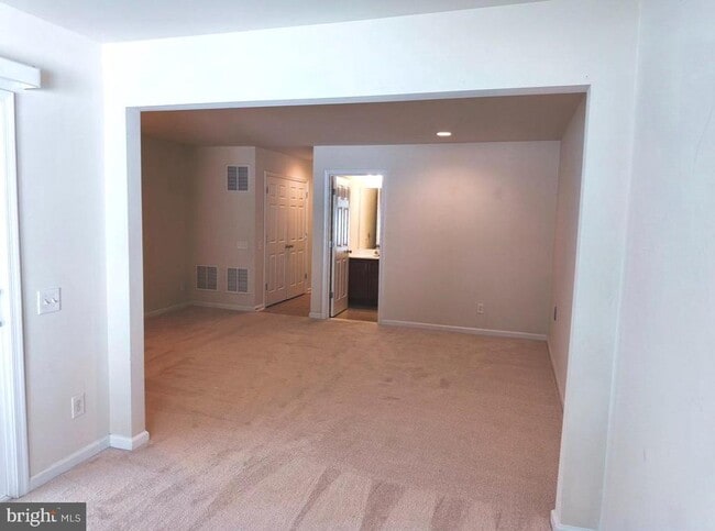 Building Photo - 22520 Highcroft Terrace