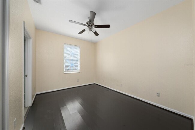 Building Photo - 2962 White Cedar Cir