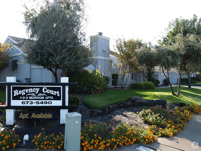 Primary Photo - Regency Court