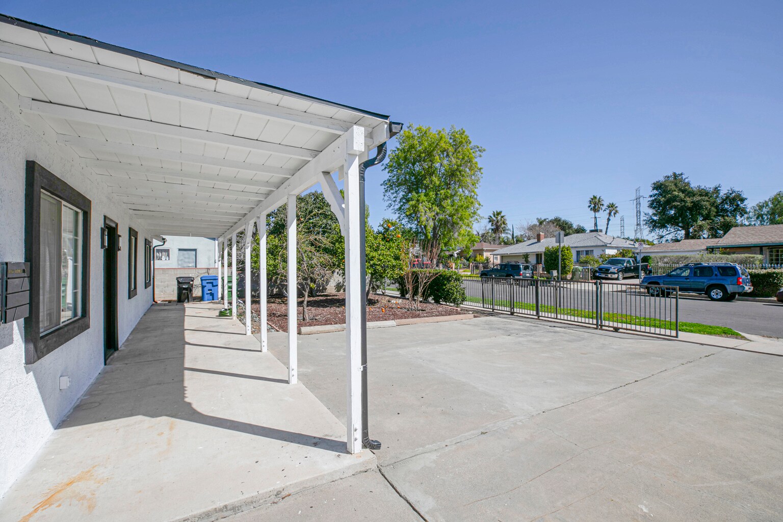 Building Photo - 10955 Burnet Ave