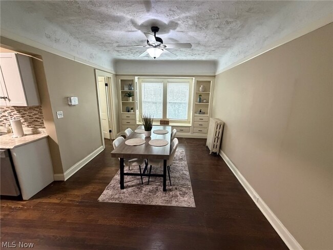 Building Photo - 3186 Euclid Heights Blvd