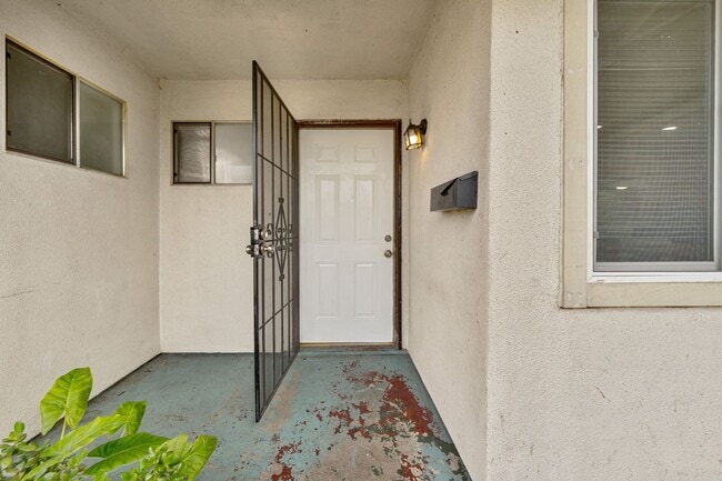 Building Photo - 2590 Cheryl Way