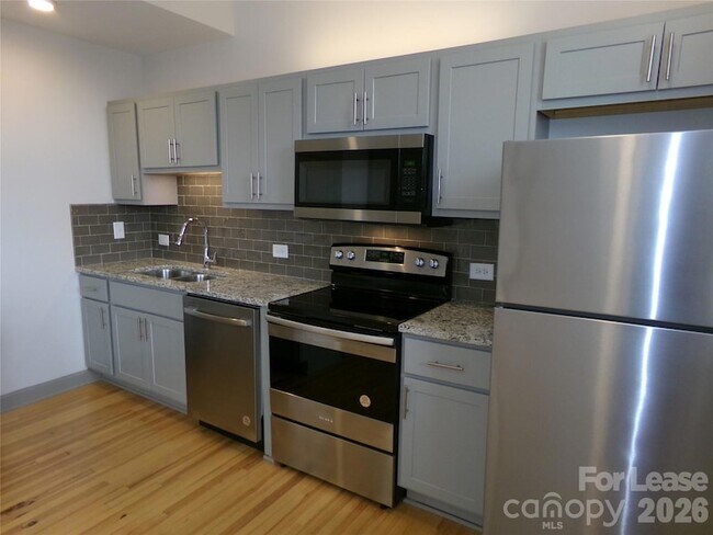 Building Photo - 197 N 2nd St