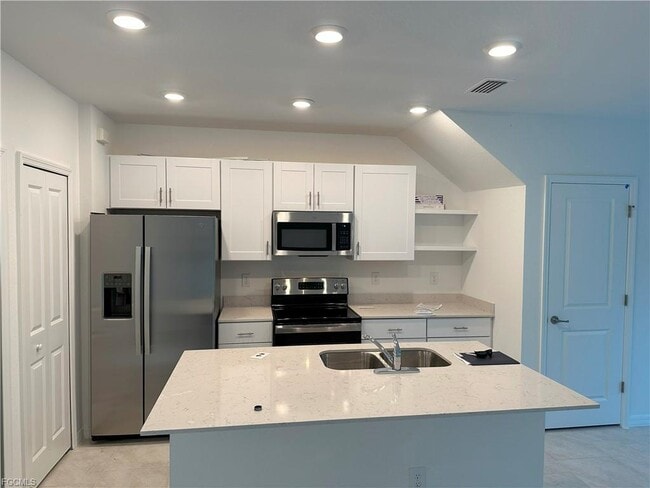 Building Photo - 14237 Oviedo Pl