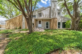 Building Photo - 2719 Creekwood Ct