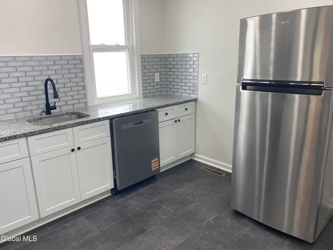 Building Photo - 1755 Avenue B