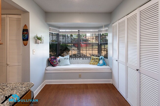 Building Photo - 7908 Falcon Rest Cir