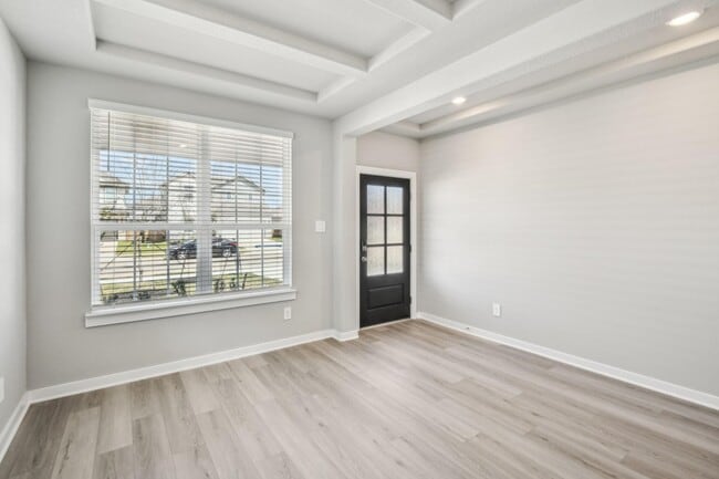 Building Photo - 6607 Castella Dr