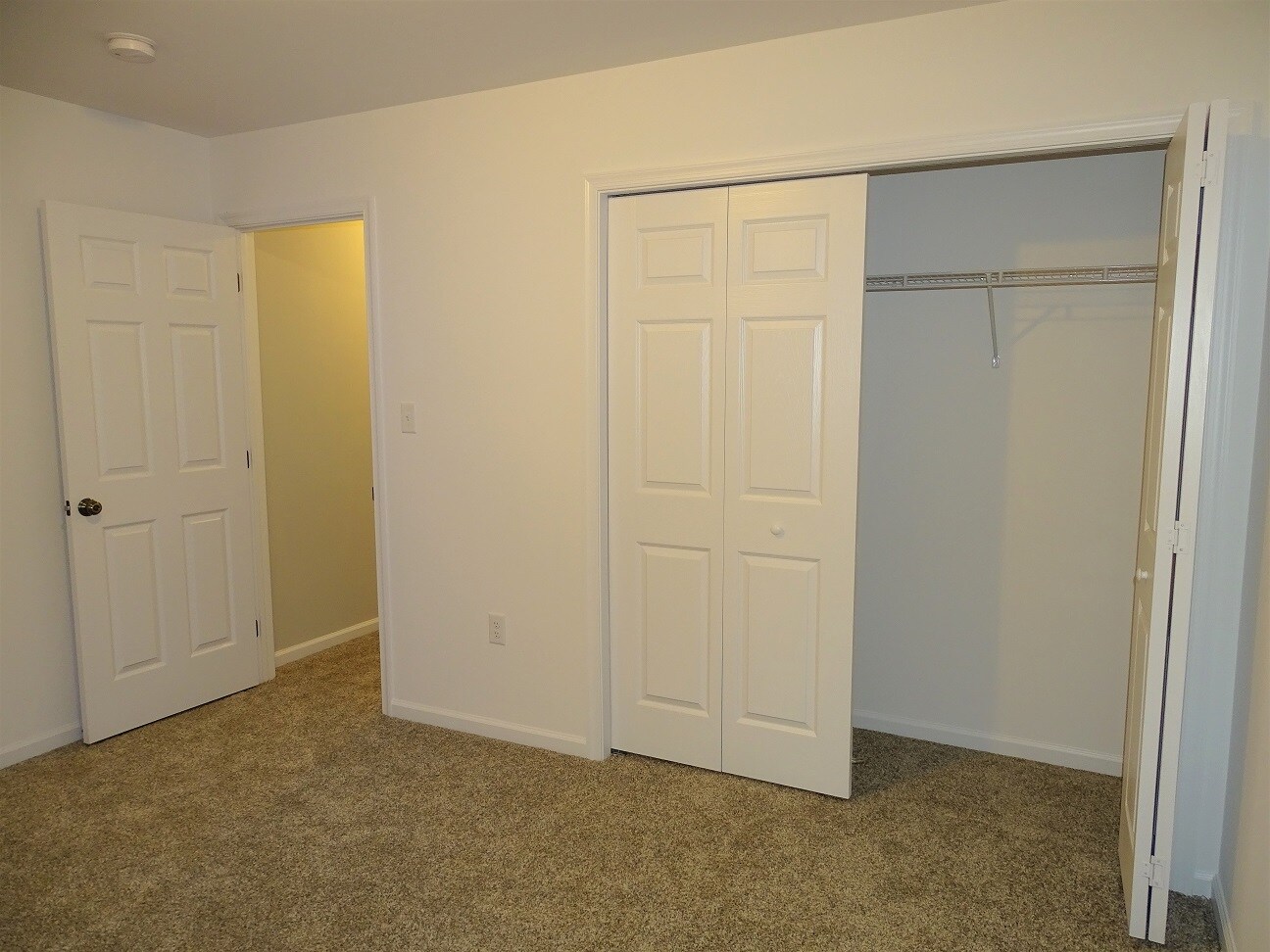 Building Photo - 207 Abbey Ln