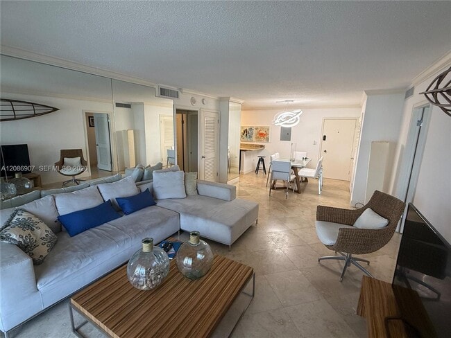 Building Photo - 5555 Collins Ave