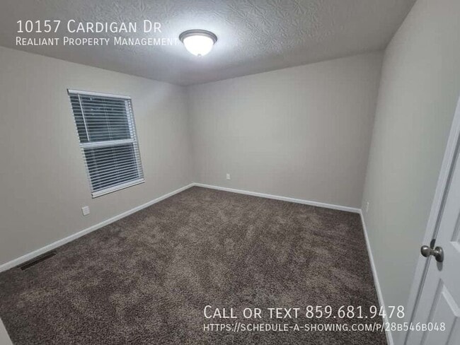 Building Photo - 10157 Cardigan Dr