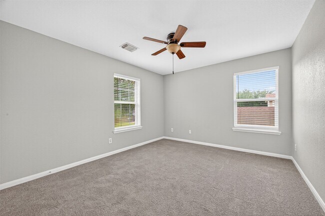 Building Photo - 15826 Kings Cypress Ln