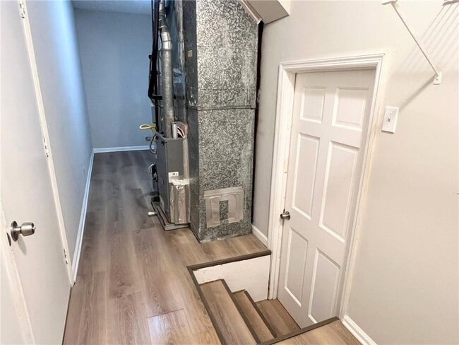 Building Photo - 2961 Hawk Ct SE