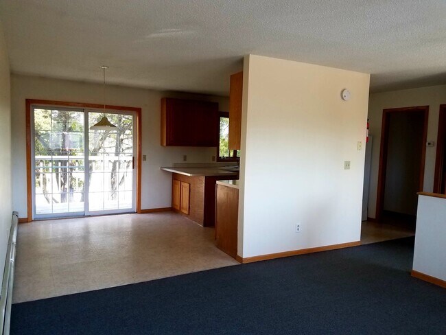 Building Photo - 322 Old Hwy 52