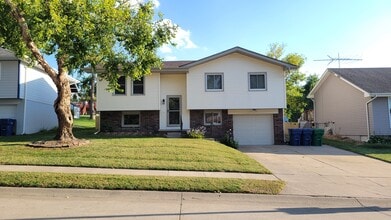 Building Photo - Josephine (Millard Highlands South)