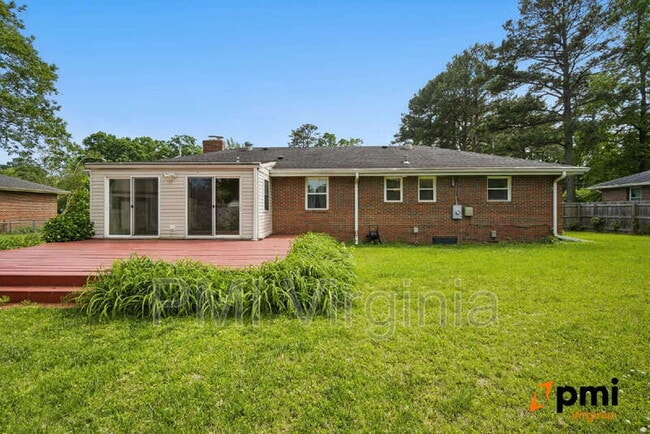 Building Photo - 4012 Nina Dr