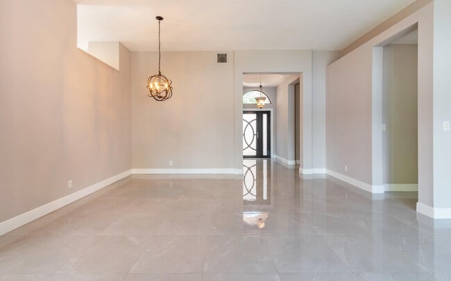 Building Photo - 12843 NW 18th Ct