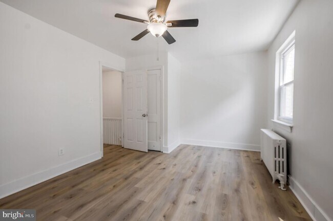 Building Photo - 2538 9th St NW