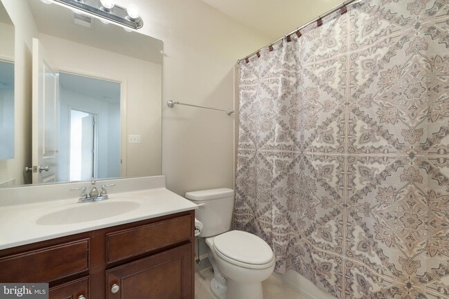 Building Photo - 42557 Dreamweaver Dr