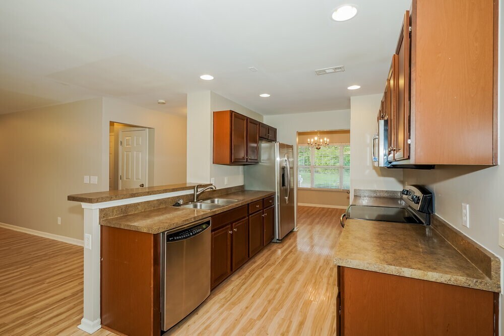 Building Photo - 2145 Erin Ln