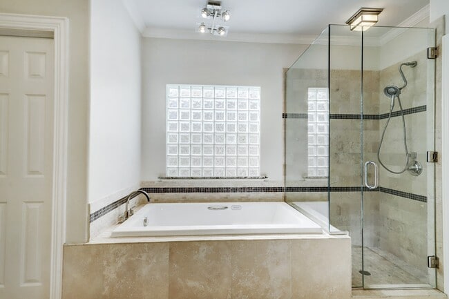 Building Photo - 13419 Amber Queen Ln