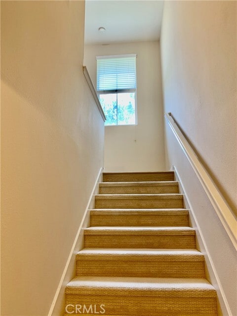 Building Photo - 131 Stepping Stone