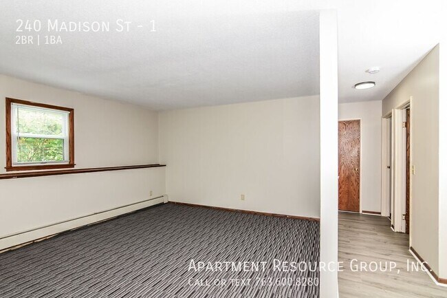 Building Photo - 240 Madison St