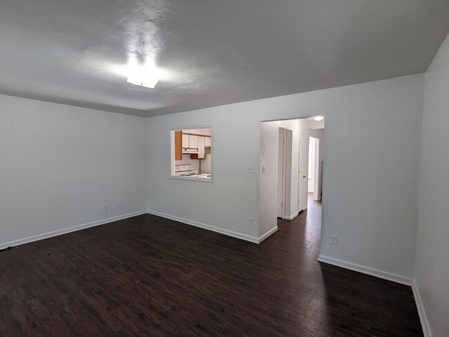 Building Photo - 1214-1214 Transylvania Ave