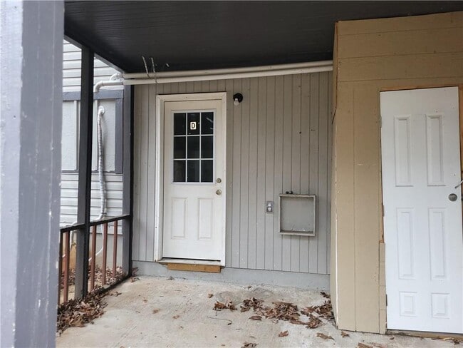 Building Photo - 2308 Lakewood Ave SW