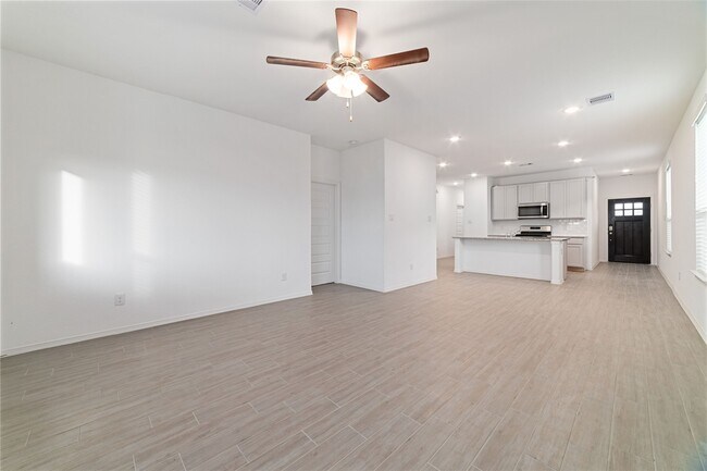 Building Photo - 23022 Bright Lgt Ln