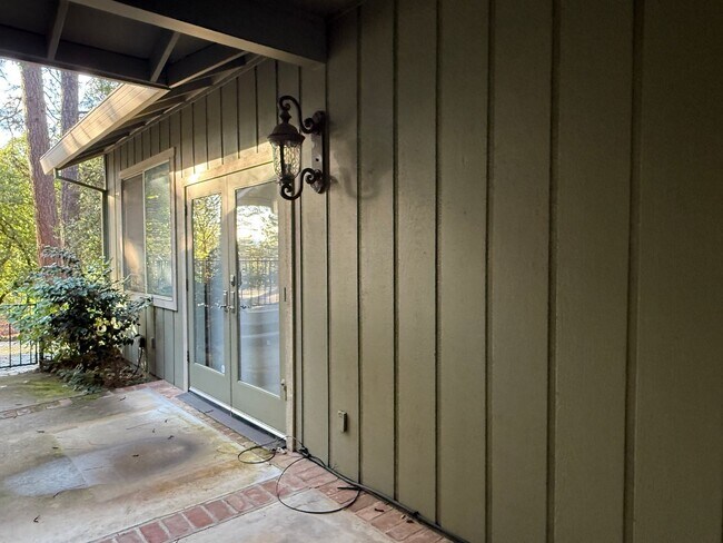 Building Photo - Picturesque Mountain Living with Detached Guest Studio in Alta Sierra