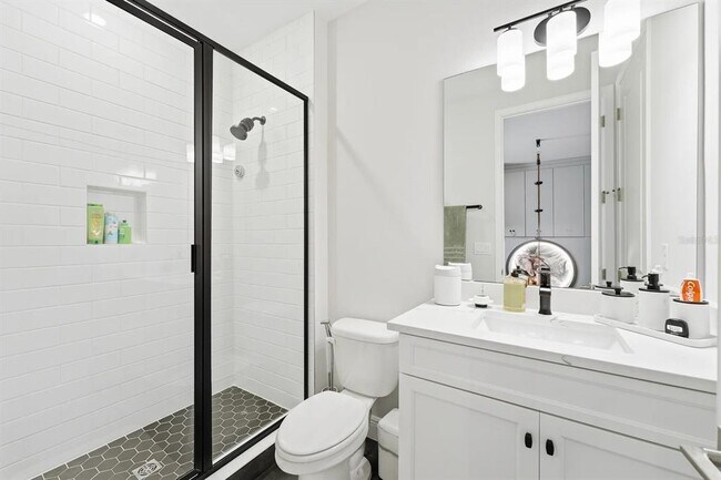 Building Photo - 16312 Volterra Point
