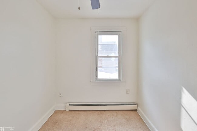 Building Photo - 50 W Catawissa St