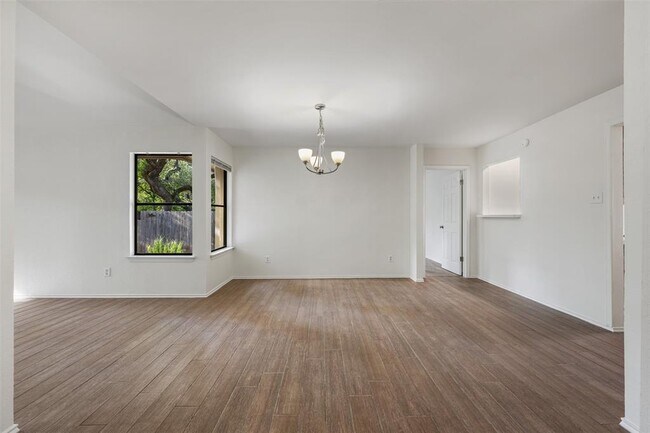 Building Photo - 11464 Bristle Oak Trail
