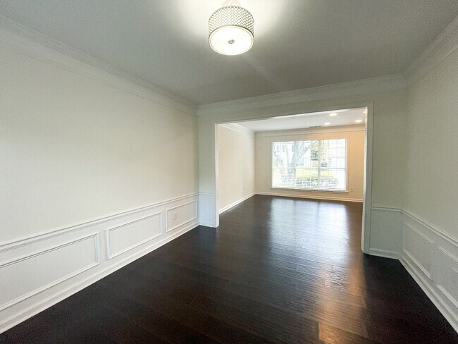 Building Photo - Beautiful fenced in Corner Lot!