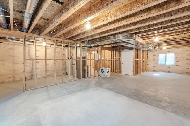 Building Photo - LEHI HOUSE W ATTACHED 2 CAR, LANDSCAPING &...